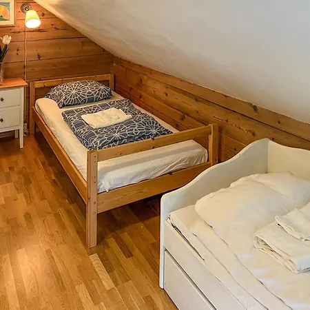 5 Bedroom Amazing In *