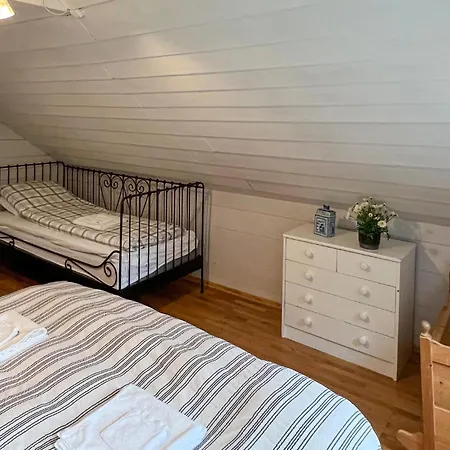 5 Bedroom Amazing In Holiday home *